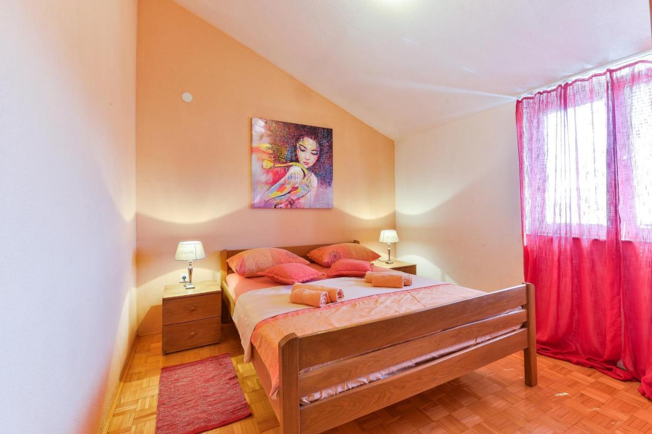 Family Friendly Apartments With A Swimming Pool Zadar - 18098 ภายนอก รูปภาพ